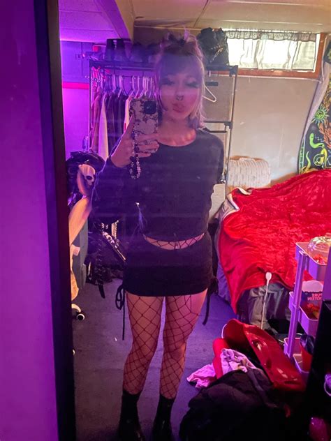 @slvttymutty on Tumblr