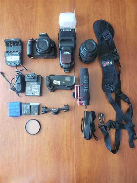 Фотоапарат Nikon d5200 + вспышка Nikon SN 900+ микрофон Rode + ак: 5 ...