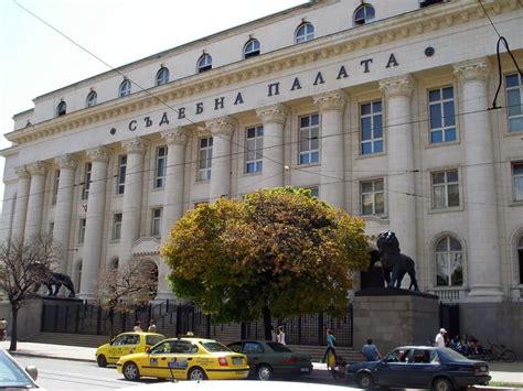 Най-красивата съдебна палата в България