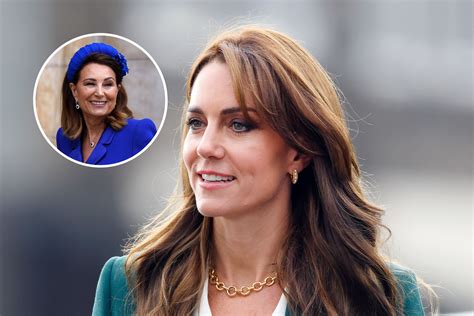 Kate Middleton Kate Middleton Smiles, Looks Happy Alongside Prince