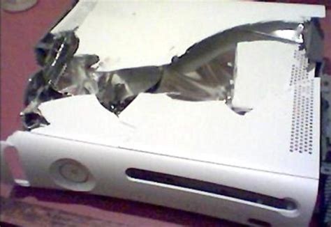 I found this in my daughters room, so I decided to destroy this satanic ...