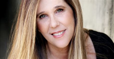 Owen Vanessa Elliot: The Musical Legacy of a Folk-Pop Icon - Washington