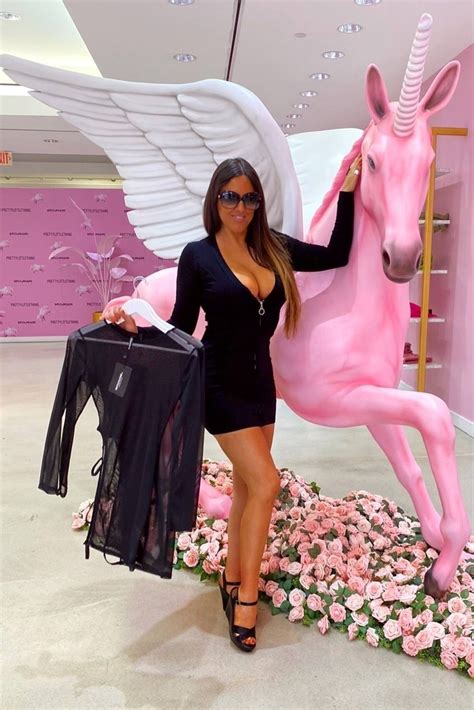 Claudia Romani – Big Boobs and Sexy Legs at the Pretty Little Thing