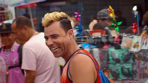 Um Suburbano Sortudo - Trailer do filme Um Suburbano Sortudo - Um Suburbano Sortudo Trailer ...