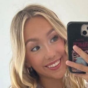Arianna Partida (TikTok Star) - Age, Birthday, Bio, Facts, Family, Net ...