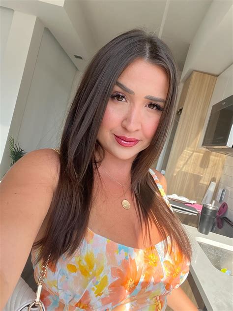 Layla Summers (@lalayourfav) • Instagram photos and videos