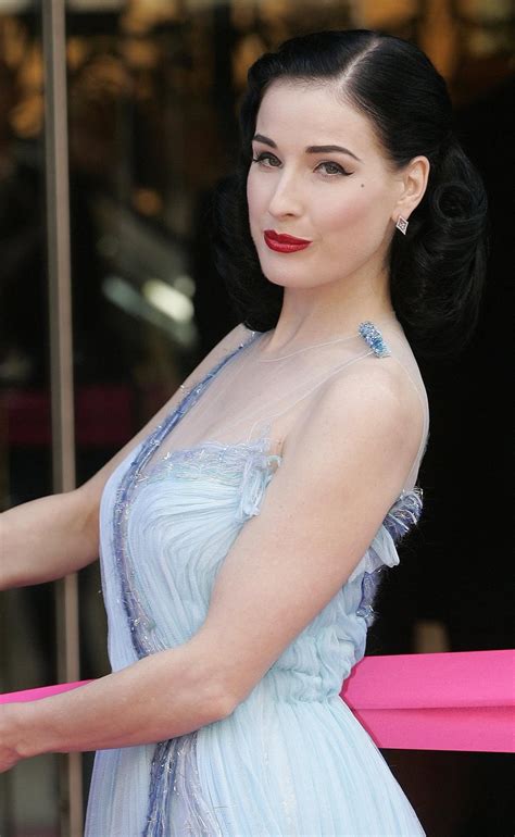 Model Dita von Teese wallpapers (7568)