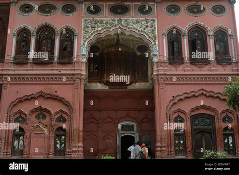 chiniot punjab pakistan  sep  pakistani photographers