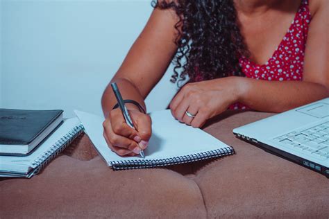 Como Estudar Na Nyu De Graça - Quer fazer Engenharia? Saiba como estudar DE GRAÇA e a distância em ...
