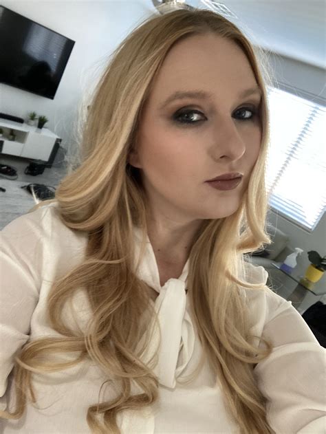 TW Pornstars - 2 pic. Audrey Madison. Twitter. Shooting with @TeamSkeet