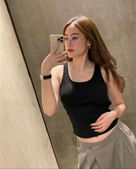 pin oleh bunnypeachy  chichisvl gaya model pakaian mode wanita