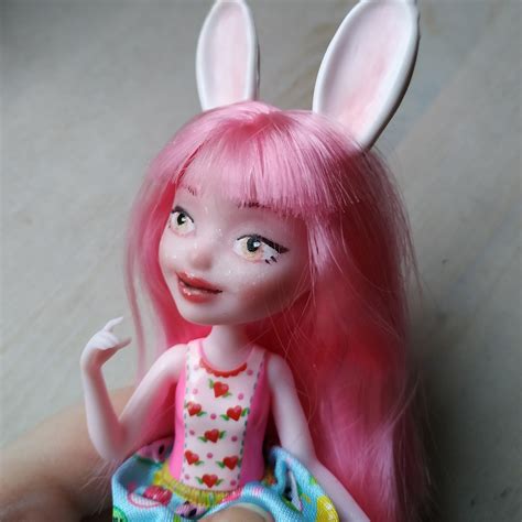 My first try at a doll repaint. She's a Enchantimals Bree Bunny. 🐰 : r