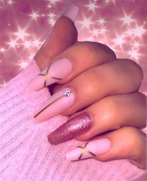 Tip Beauty Legally Blonde | 28 Faux Nails & Specialized Nail Glue ...