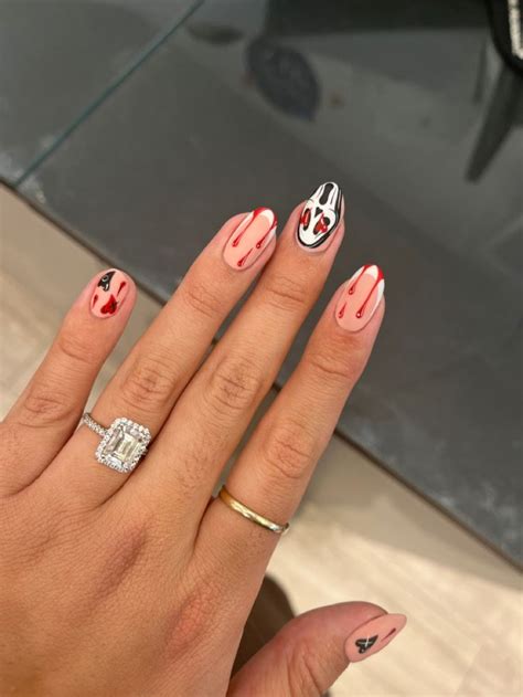 Ghost face nails | Horror nails, Halloween nails, Holloween nails