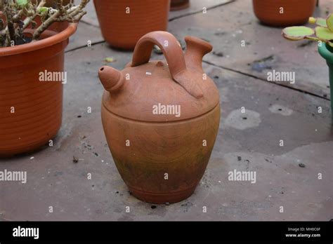 Bottle of mud to drink water Stock Photo - Alamy