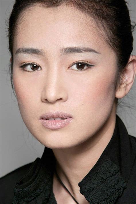 Pin by Luciana D'Angelo on Gong Li | Gong li, Natural makeup, Asian ...