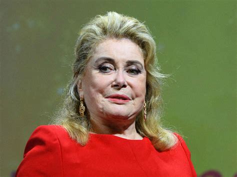 Catherine Deneuve, "difficile" ? Une partenaire de jeu balance ! | Télé
