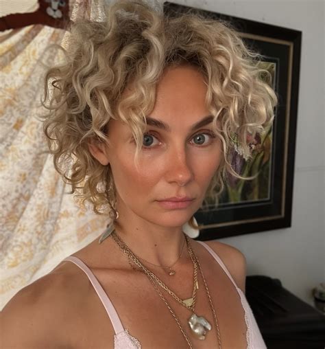 Clare Bowen - Hair in natural habitat strives only for... | Facebook