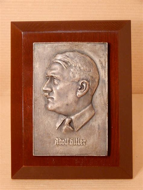 Yahoo!オークション - アドルフ ヒトラー 金属 肖像 レリーフ スタンド...
