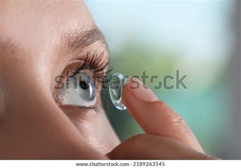 how to fix eye contact