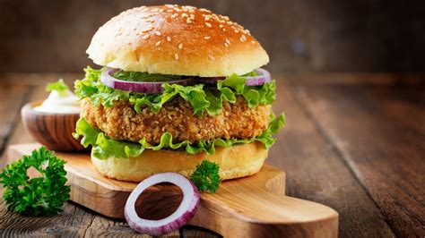 You're Making Your Homemade Fried Chicken Sandwich All Wrong