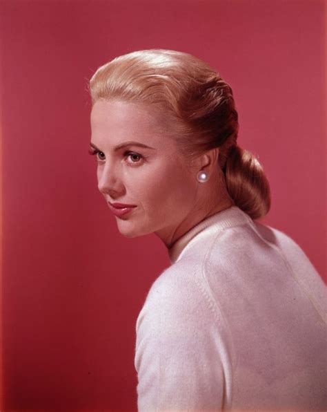 Beautiful Portrait Photos of Martha Hyer in the 1950s ~ Vintage Everyday