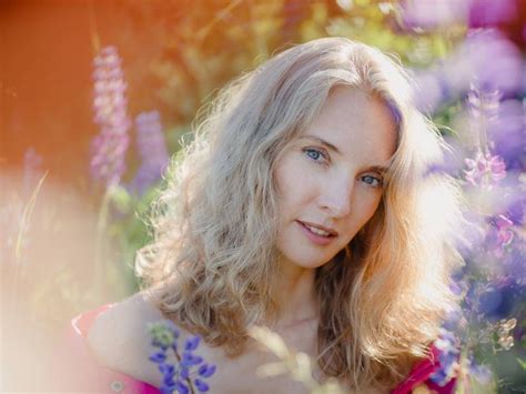 Model Irina Vinogradova | ATR.ONE