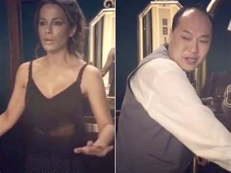 Kate Beckinsale Fails to Recreate Serendipity Elevator Scene