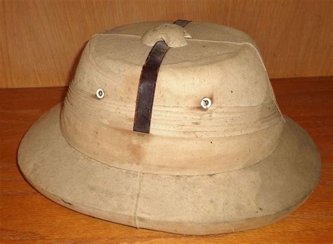 RARE? WW2 VINTAGE SAFARI HAT HELMET SUN HAT PITH Made India OUT FITTERS ...