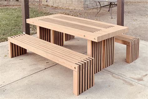 small outdoor table plans