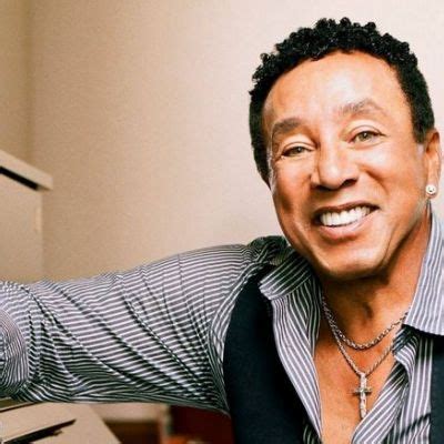 Smokey Robinson Wiki, Age, Bio, Height, Wife, Career, and Net Worth