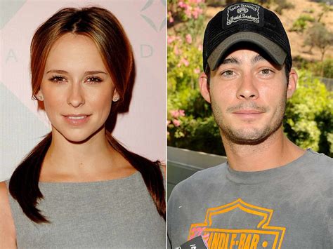 Jennifer Love Hewitt Stats 2024 - Maxi Quentin