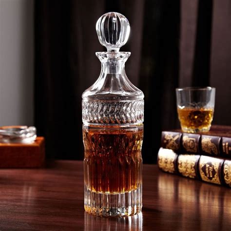 Prescott Crystal Whiskey Decanter » Petagadget