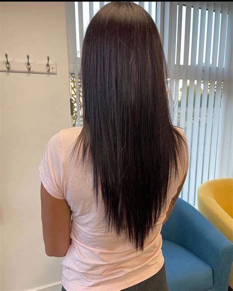 Detailed tutorial on how to maintain a vcut hair style at home 13