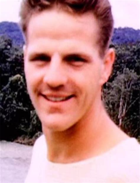 12 Facts About Jim Elliot | FactSnippet