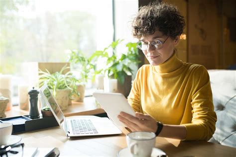 freelance money management school  freelancers