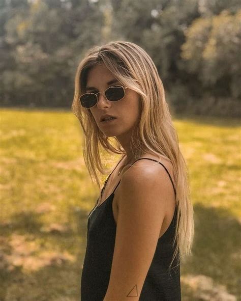 MELLER (@meller) • Fotos y videos de Instagram | Hair styles, Long hair ...