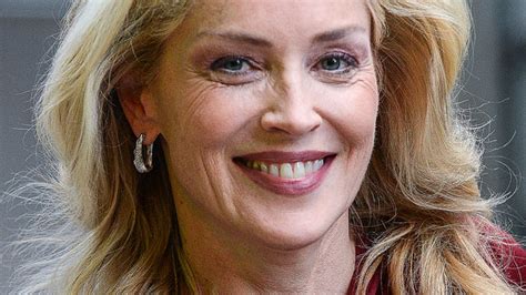 Sharon Stone - Quelle est sa taille