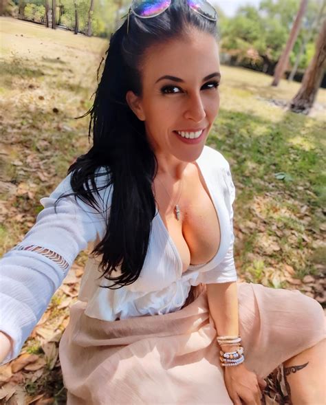 Stefanie the Lawyer (@stefanie.the.lawyer) • Instagram photos and videos