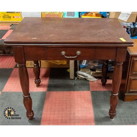 expanding table