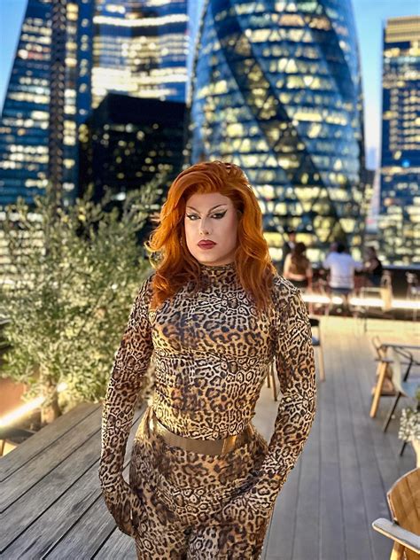 SAMANTHA STONE (@samanthaxstone) • Instagram photos and videos