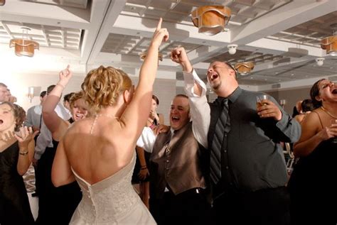 How To Throw A Wedding After-party