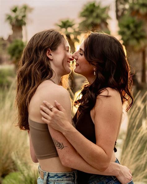 Leslie Clark (@nonetheles) • Instagram photos and videos