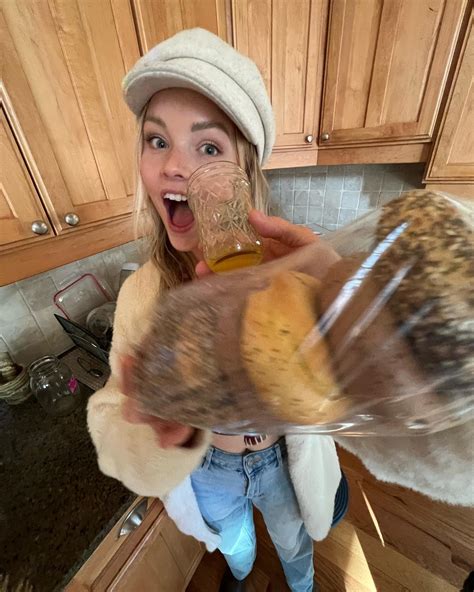 Carly McEntire | Colorado with my gals. 🥰🐸 | Instagram