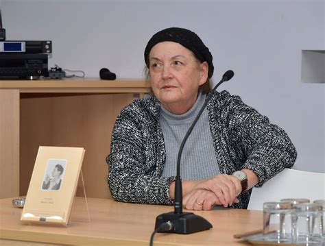 Irena Lukšić: Pišem za manjinu da djelo održi na životu - Aktiviraj ...