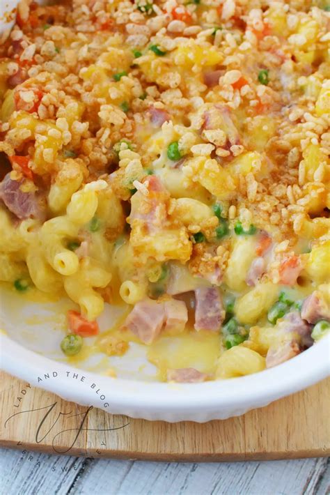 Ham and Cheese Macaroni Bake with Peas - Recipelast