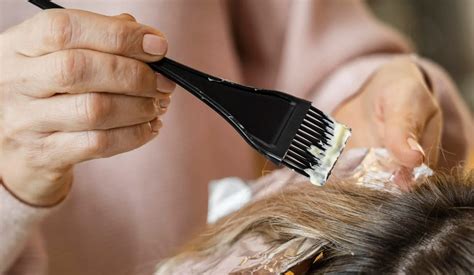 Pintando O Cabelo Em Casa - Como pintar o cabelo em casa: passo a passo fácil - Conexão Chapada