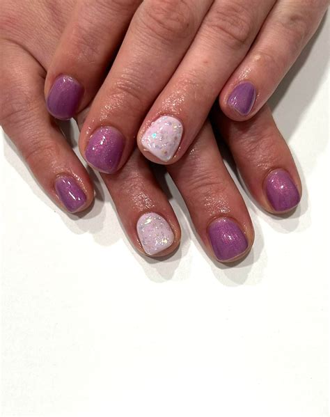 Blooming Nails by Jessica Kline | Nanaimo BC