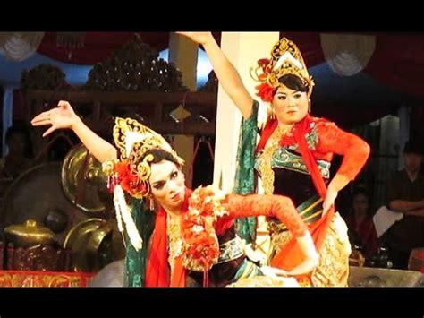 Tari Ronggeng Bugis - Sarana Pendidikan Menuju Indonesia Gemilang