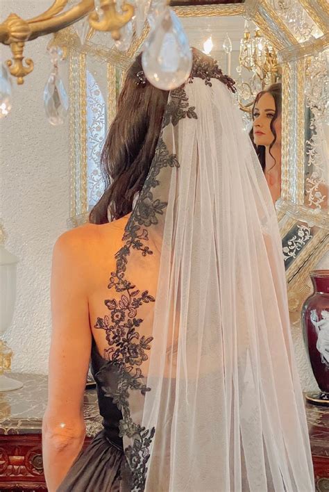 15 Gorgeous Black Wedding Veil Ideas for 2024 | CFC